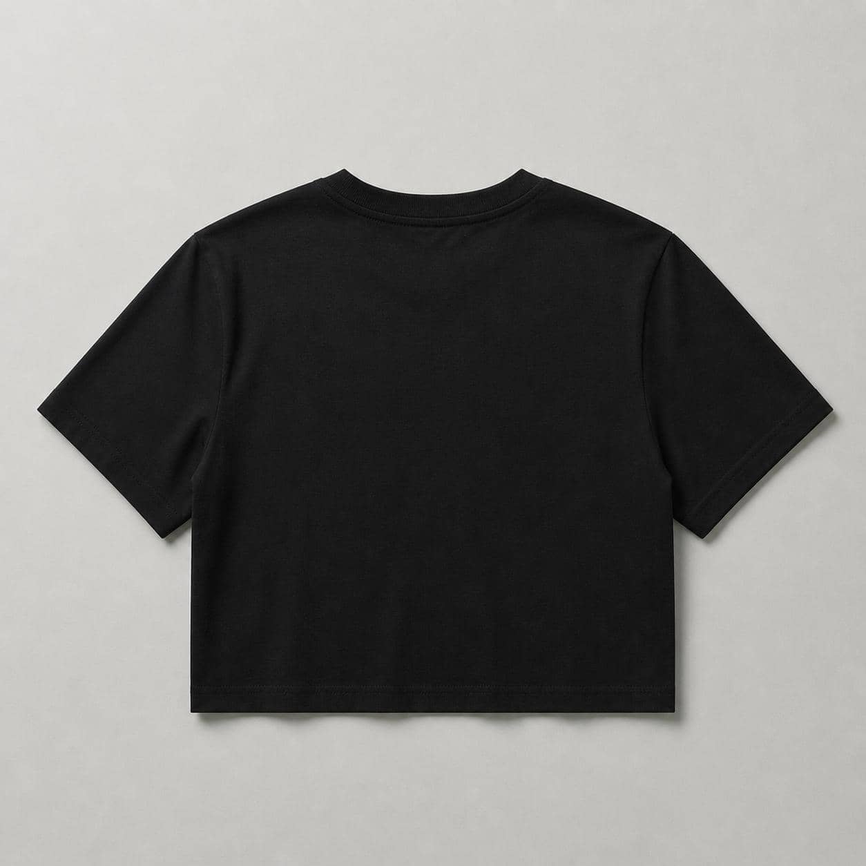 Remera Crop Mujer - Negra - Foto 2