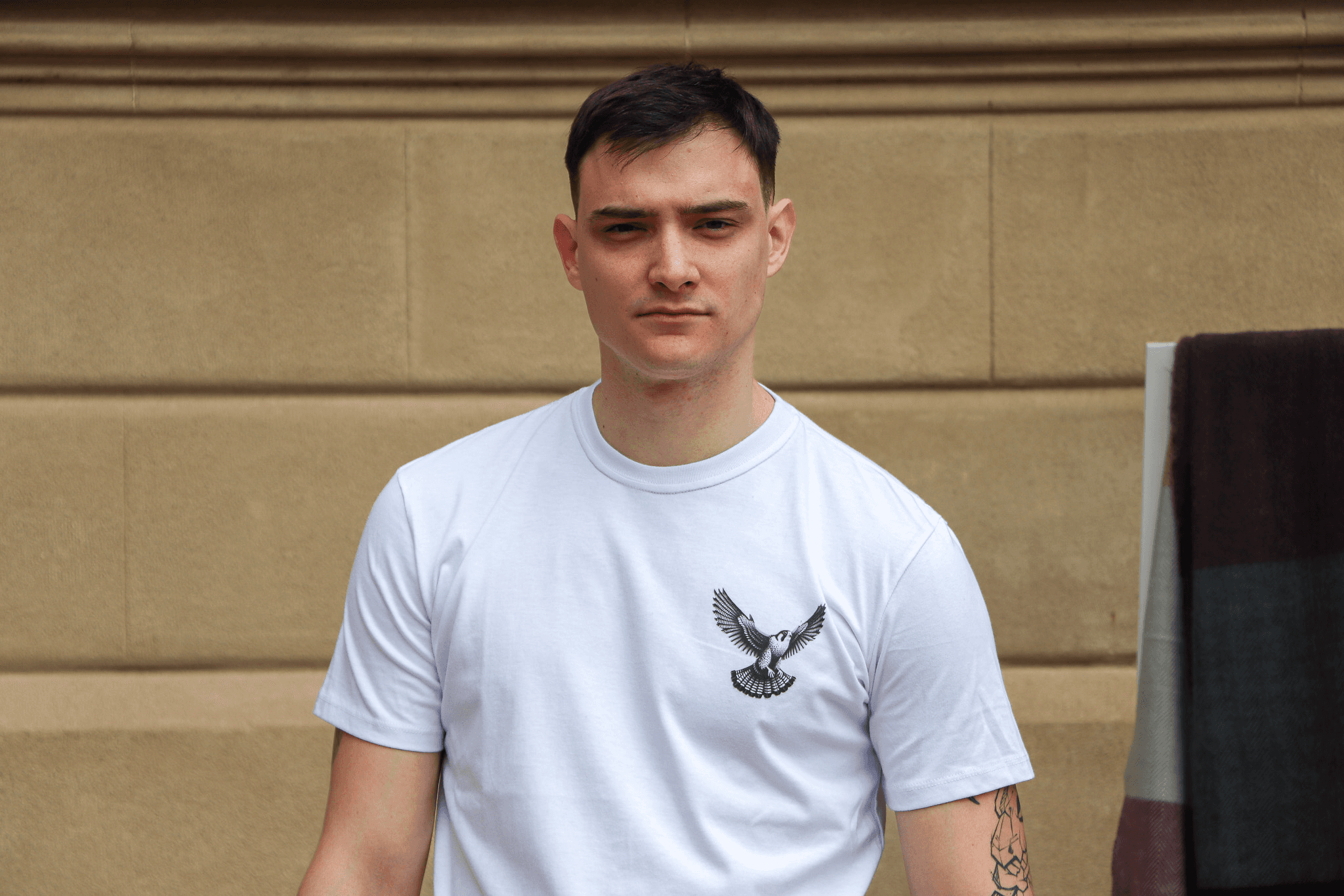 Remera Classic "FALCO"